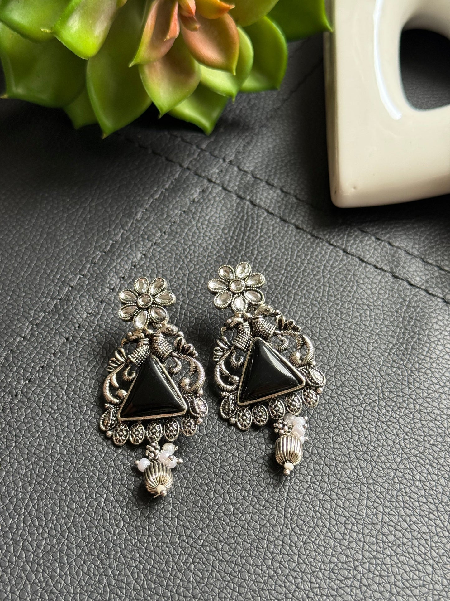 Oxidized Triangle Earrings (NAE0013-14)