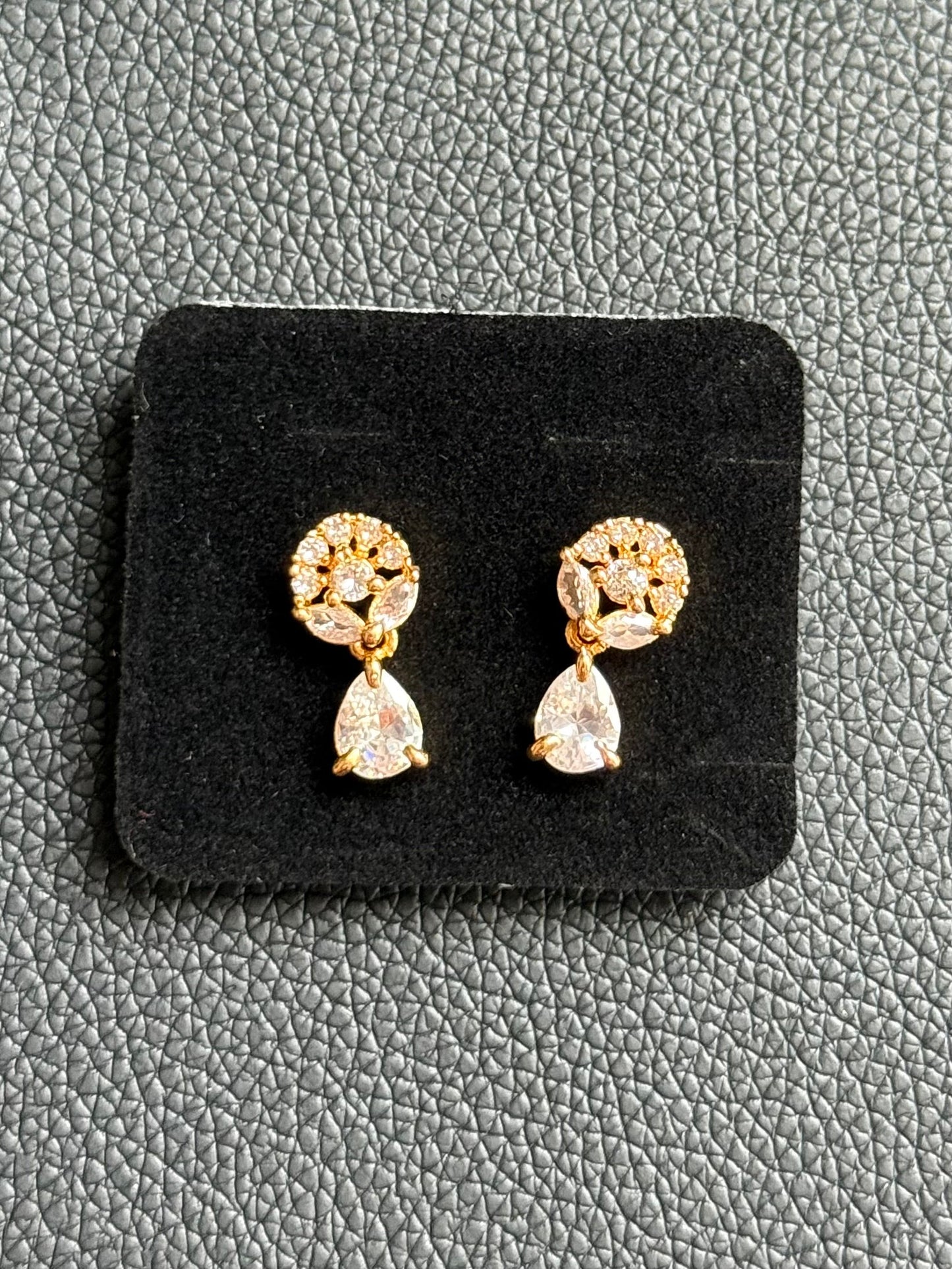 Elegant studs with colorful stones (NAE0064-65)