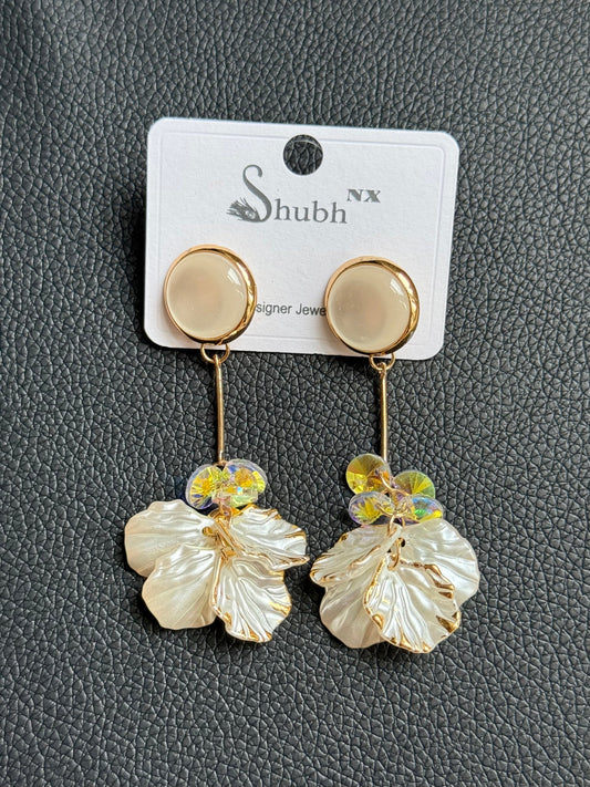 Shell Petal Pendants Earrings(NAE0070)